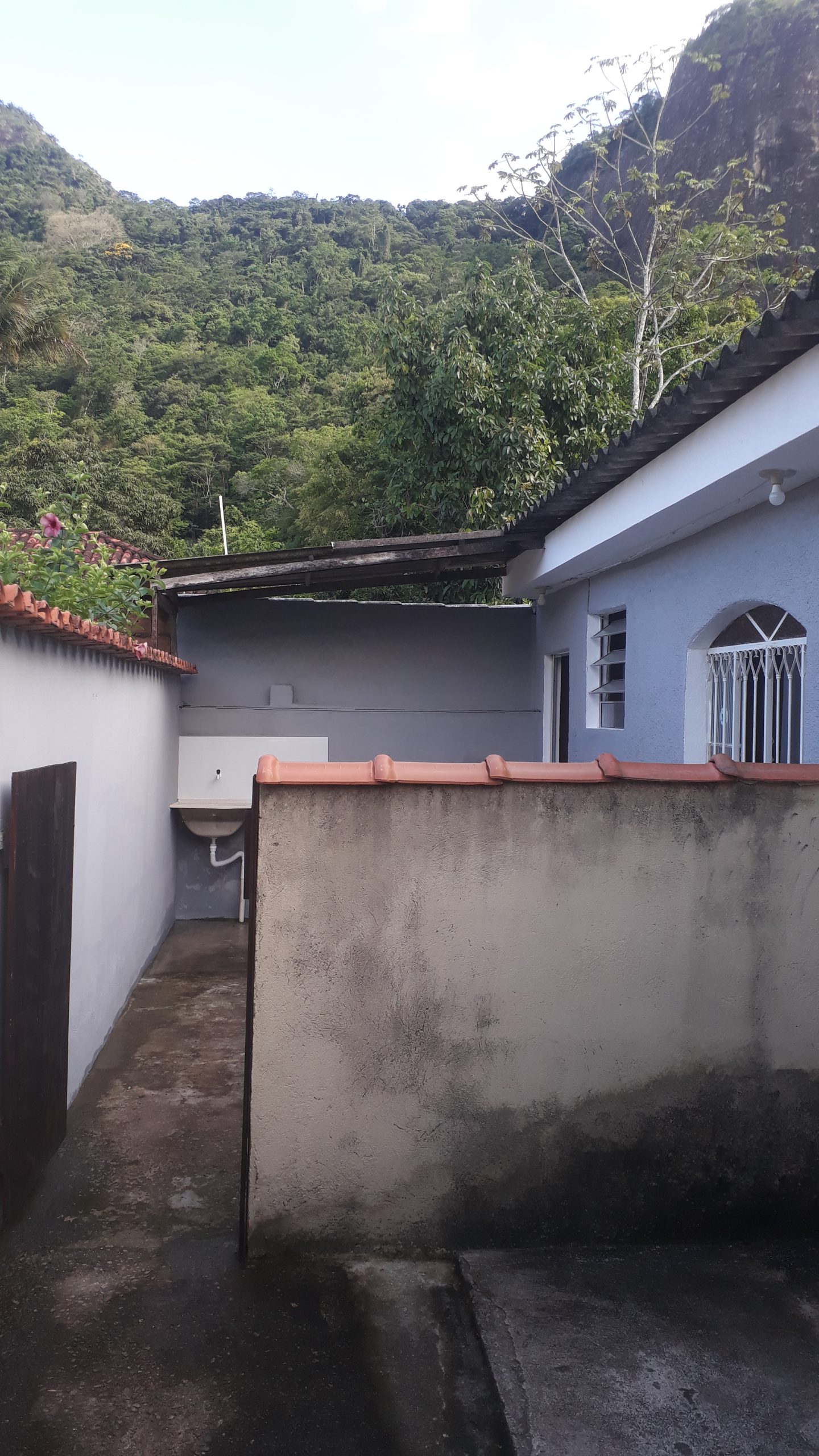 Leia mais sobre o artigo Alugo Quitinete Estrada Pau da Fome taquarta