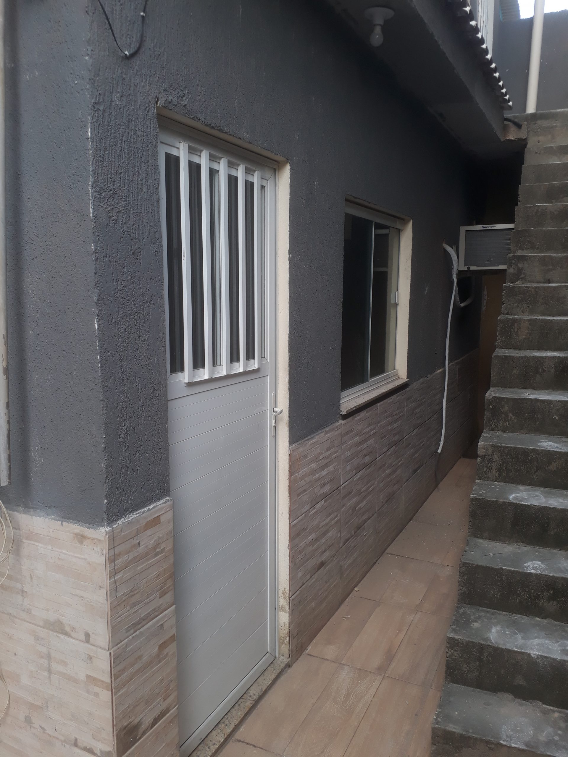 Leia mais sobre o artigo Alugo casa 1 quarto Nilopolis